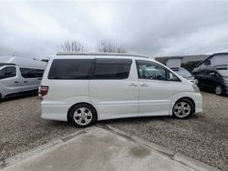 White Used 2007 Toyota Alphard MPV | £23,275