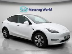 White Used 2022 Tesla Model Y Long Range AWD SUV | £20,500 (Fair price)