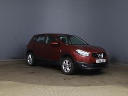 Red Used 2011 Nissan Qashqai Acenta SUV | £2,690 (Fair price)