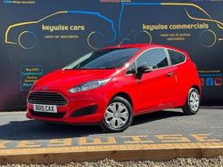 Red Used 2015 Ford Fiesta Studio Hatchback | £5,990 (Fair price)
