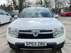 White Used 2013 Dacia Duster Lauréate SUV | £2,995 (Fair price)