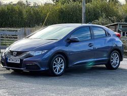 Blue Used 2014 Honda Civic S Hatchback | £3,995 (Super price)