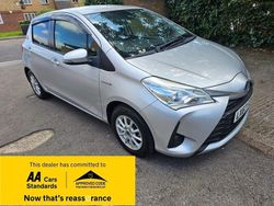 Black Used 2018 Toyota Yaris Hybrid Hatchback | £7,988 (Super price)