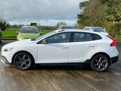 White Used 2015 Volvo V40 CC Estate | £4,950 (Fair price)