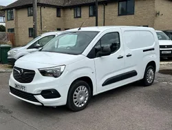 White Used 2022 Vauxhall Combo Sportive MPV | £9,975 (Fair price)