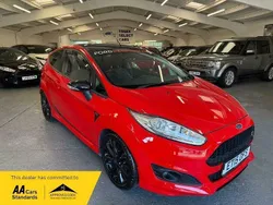 Red Used 2015 Ford Fiesta Zetec Hatchback | £4,000 (Fair price)