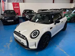 White Used 2023 Mini Cooper Classic Hatchback | £14,995 (Super price)