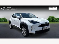White Used 2024 Toyota Yaris Hybrid Hatchback | £21,286 (A bit pricey)