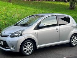 Silver Used 2014 Toyota Aygo Hatchback | £3,995 (Good price)