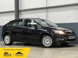 Black Used 2009 Ford Focus Titanium Hatchback | £3,991 (Fair price)
