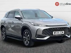Metallic sterling silver Used 2025 MG HS SE SUV | £27,500