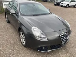 Grey Used 2012 Alfa Romeo Giulietta Lusso Hatchback | £3,495 (Fair price)