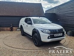 White Used 2019 Mitsubishi L200 Pickup | £12,500 (Fair price)