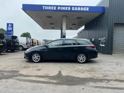 Grey Used 2016 Toyota Auris Business Edition Estate | £7,995 (Fair price)