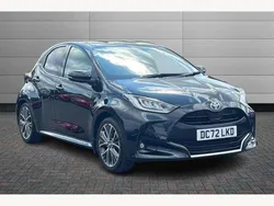 Eclipse black Used 2022 Toyota Yaris Hybrid Hatchback | £17,900 (Fair price)
