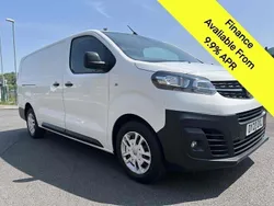 White Used 2020 Vauxhall Vivaro Van | £9,200 (Good price)