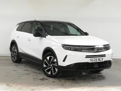 Brilliant paint arctic white New 2025 Vauxhall Grandland X SUV | £29,998 (Fair price)