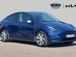 Blue Used 2022 Tesla Model Y Long Range SUV | £22,395 (Fair price)
