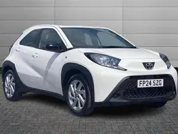 White Used 2024 Toyota Aygo PURE Hatchback | £13,250 (Fair price)
