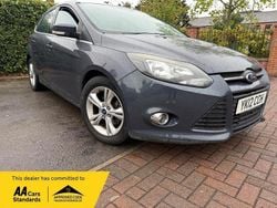 Grey Used 2014 Ford Focus Zetec Hatchback | £4,100 (Good price)