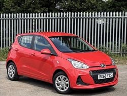Red Used 2018 Hyundai i10 SE Hatchback | £7,095 (Fair price)