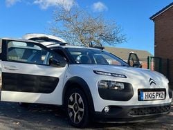 White Used 2015 Citroën C4 Cactus Flair Hatchback | £3,295 (Good price)