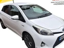 White Used 2013 Toyota Yaris Hybrid Trend Hatchback | £7,988 (Expensive)