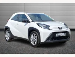 White Used 2022 Toyota Aygo PURE Hatchback | £11,695 (Fair price)