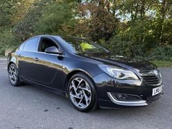 Black Used 2016 Vauxhall Insignia SRi Hatchback | £5,199 (Fair price)