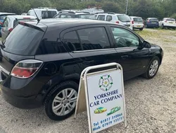 Black Used 2010 Vauxhall Astra Design Edition Hatchback | £1,995 (Fair price)