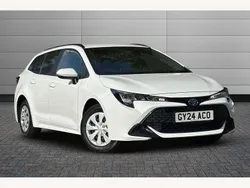 White Used 2024 Toyota Corolla | £22,554 (Fair price)