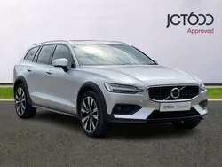 Silver Used 2021 Volvo V60 CC Estate | £25,388 (Fair price)