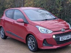 Red Used 2017 Hyundai i10 Premium Hatchback | £7,995 (Good price)