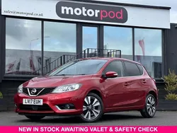 Red Used 2017 Nissan Pulsar Tekna Hatchback | £10,990 (Fair price)