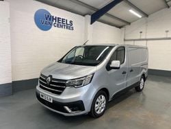 Grey Used 2022 Renault Trafic Van | £17,297 (Good price)