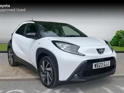 Pure white Used 2023 Toyota Aygo Hatchback | £14,790 (Fair price)
