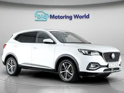 White Used 2023 MG HS Exclusive SUV | £16,500 (Good price)