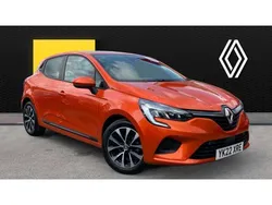 Other Used 2022 Renault Clio V Iconic Hatchback | £12,784 (Good price)