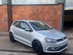 Silver Used 2015 VW Polo SE Hatchback | £3,975 (Good price)