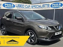 Bronze Used 2017 Nissan Qashqai N-Connecta SUV | £6,275 (Fair price)