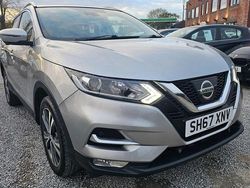 Silver Used 2017 Nissan Qashqai N-Connecta SUV | £7,500 (Fair price)