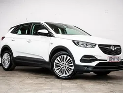 White Used 2018 Vauxhall Grandland X S SUV | £5,870 (Fair price)