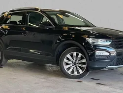 Black Used 2018 VW T-Roc SE SUV | £12,160 (Fair price)