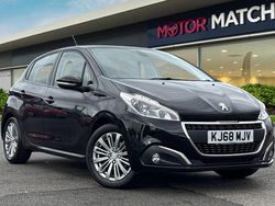 Black Used 2019 Peugeot 208 Signature Sky Hatchback | £6,745 (Fair price)