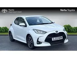 White Used 2022 Toyota Yaris Hybrid Design Hatchback | £16,784 (Fair price)