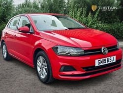 Red Used 2019 VW Polo SE Hatchback | £10,499 (Fair price)