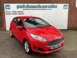 Red Used 2015 Ford Fiesta Zetec Hatchback | £4,447 (Good price)