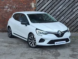 White Used 2023 Renault Clio V Evolution Hatchback | £14,998 (Fair price)