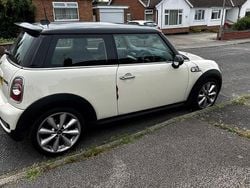 White Used 2012 Mini Cooper S Hatch Hatchback | £4,750 (Fair price)