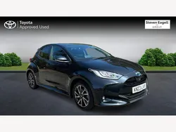 Black Used 2023 Toyota Yaris Hybrid Design Hatchback | £17,300 (Good price)